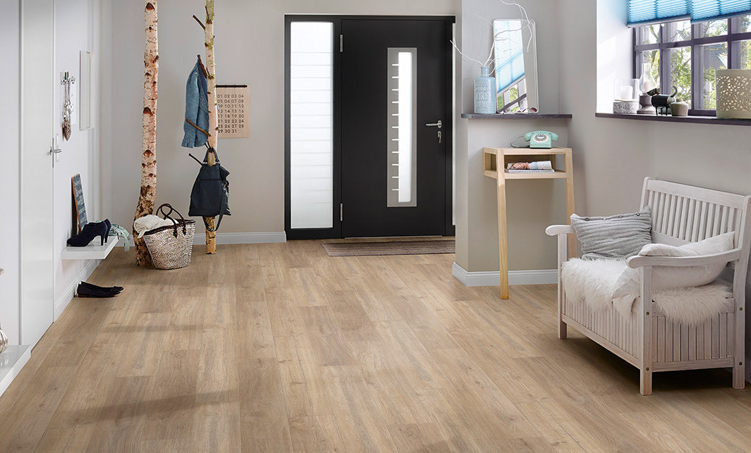 Super Natural Classic® Khaki Oak floor in child’s bedroom – wood-inspired design adding nature-inspired feel