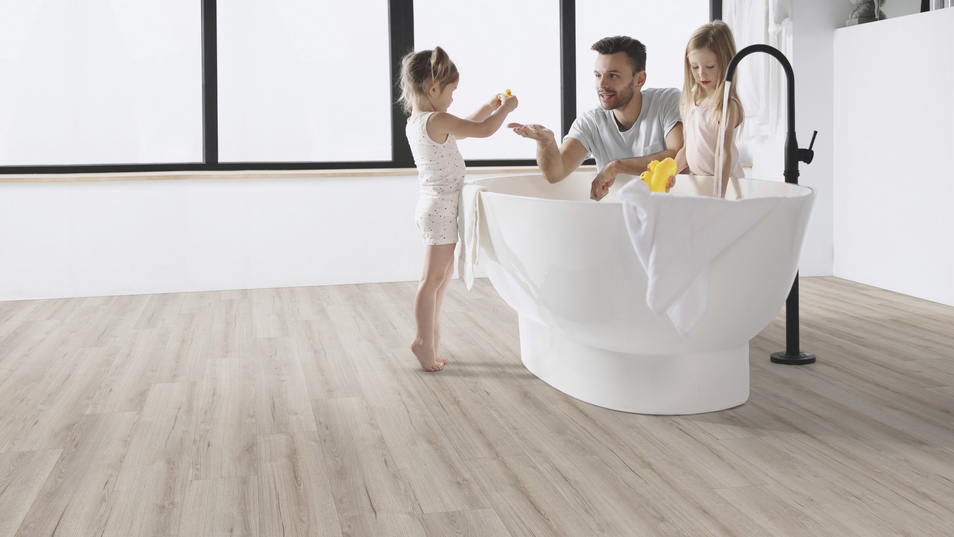Oak Evoke Claymono - natural feeling - water resistant 