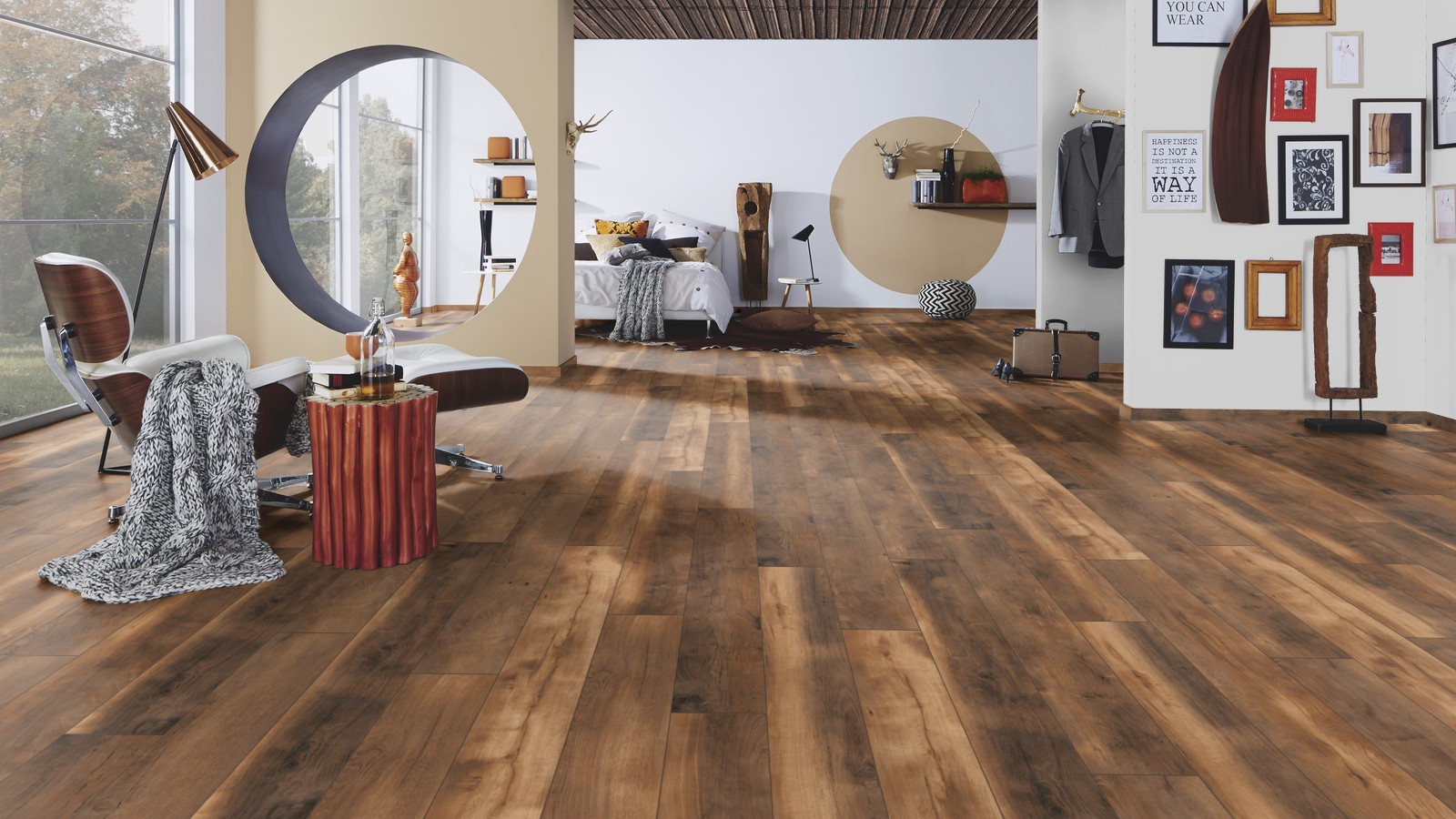 Atlantic 10 Doubloon Oak floor unifying open-plan space with natural charm and traditional character