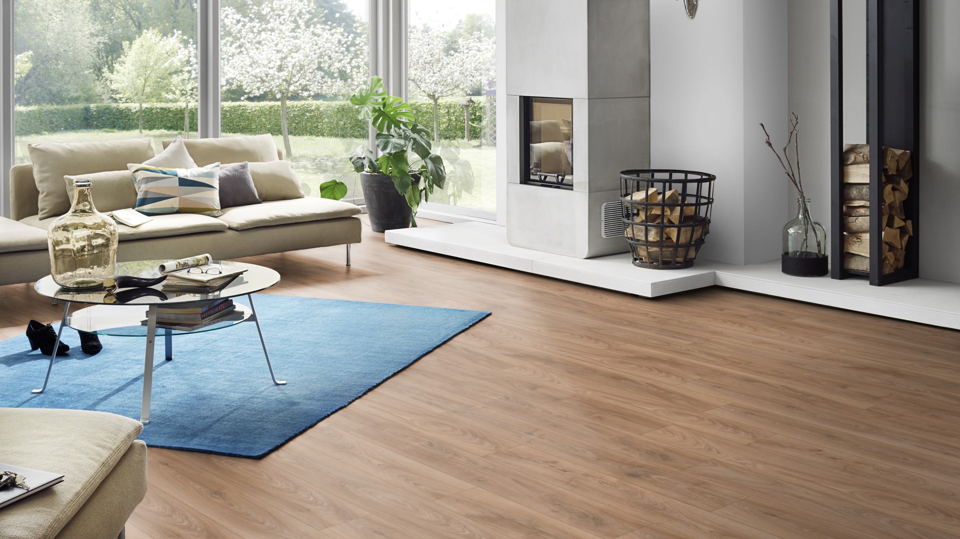 Timeless oak flooring in the living room – 5947 Historic Oak bringing depth and natural charm to the space