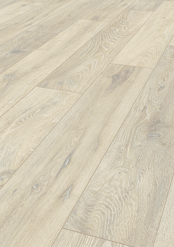 Detailed shot highlighting the rich texture and quality craftsmanship of the k476 Inca Carpenter Oak laminate flooring.